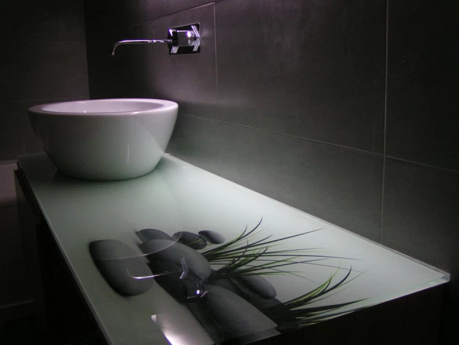 Ψηφιακή Εκτύπωση σε Τζάμι-Γυαλί νεροχύτη μπάνιου σε σχέδιο λουλούδι και πέτρες 